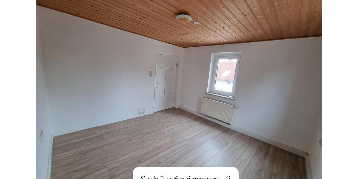 Etagenwohnung Finning - 4 Zimmer, 120 m&sup2;, 1.150&euro; | Angebot:26700382