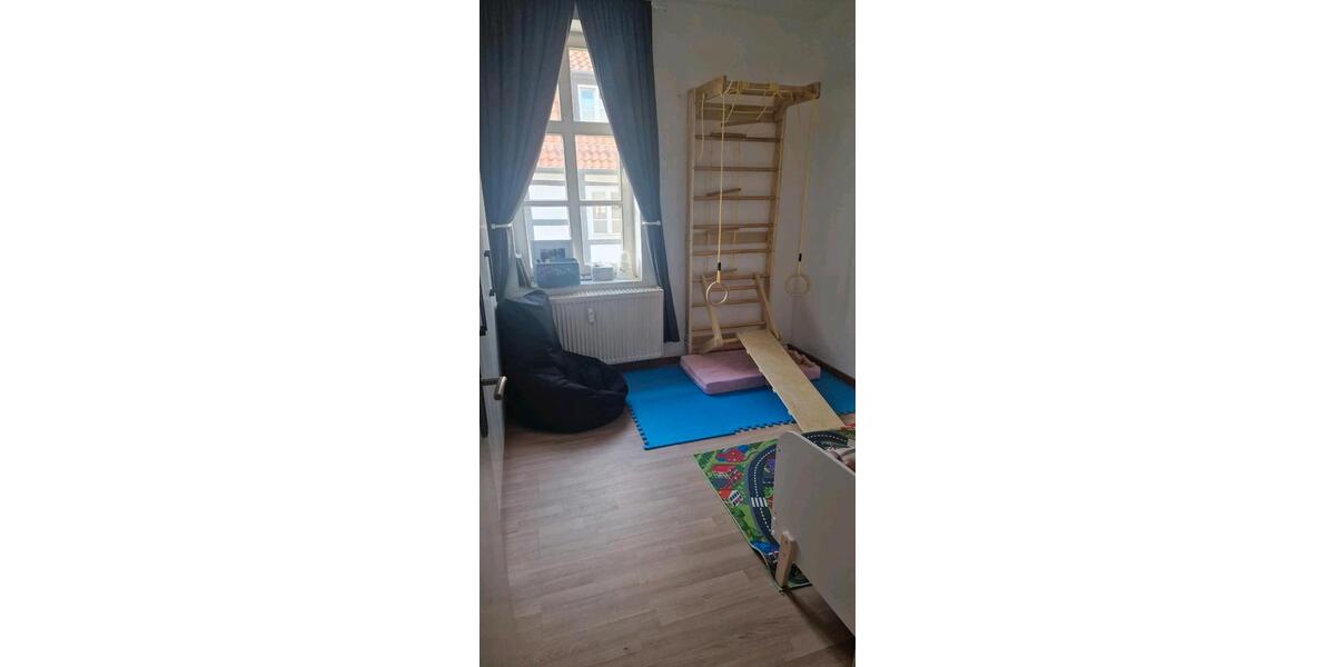 Etagenwohnung Lemgo - 4 Zimmer, 125 m&sup2;, 1.200&euro; | Angebot:26652580