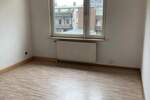 Attraktive 2-Zimmer-Wohnung frisch renoviert und bezugsbereit - Duschbad Böden Laminat Wände Einbauküche etc.TOPPP 2 zimmer