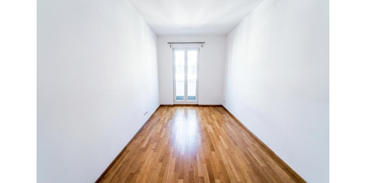 Etagenwohnung Berlin Mitte - 4 Zimmer, 133 m&sup2;, 1.900&euro; | Angebot:26586441