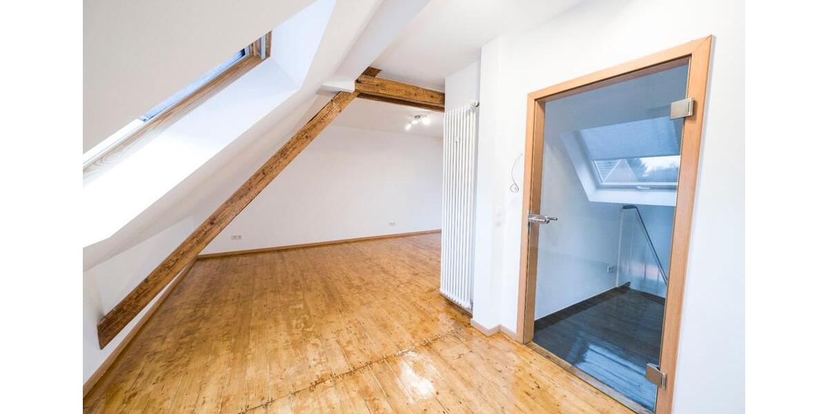 Großzügige 3-Zimmer-Maisonette (77 m²) mit Dachterrasse frisch re 3 zimmer