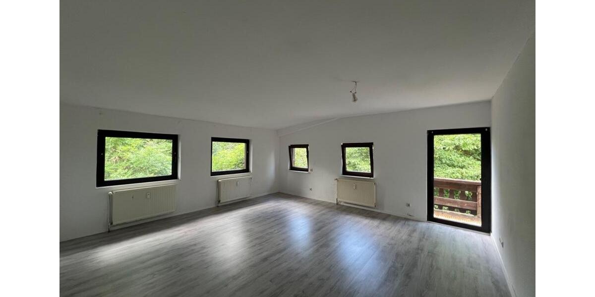 Etagenwohnung Kalletal - 4 Zimmer, 120 m&sup2;, 650&euro; | Angebot:22081182