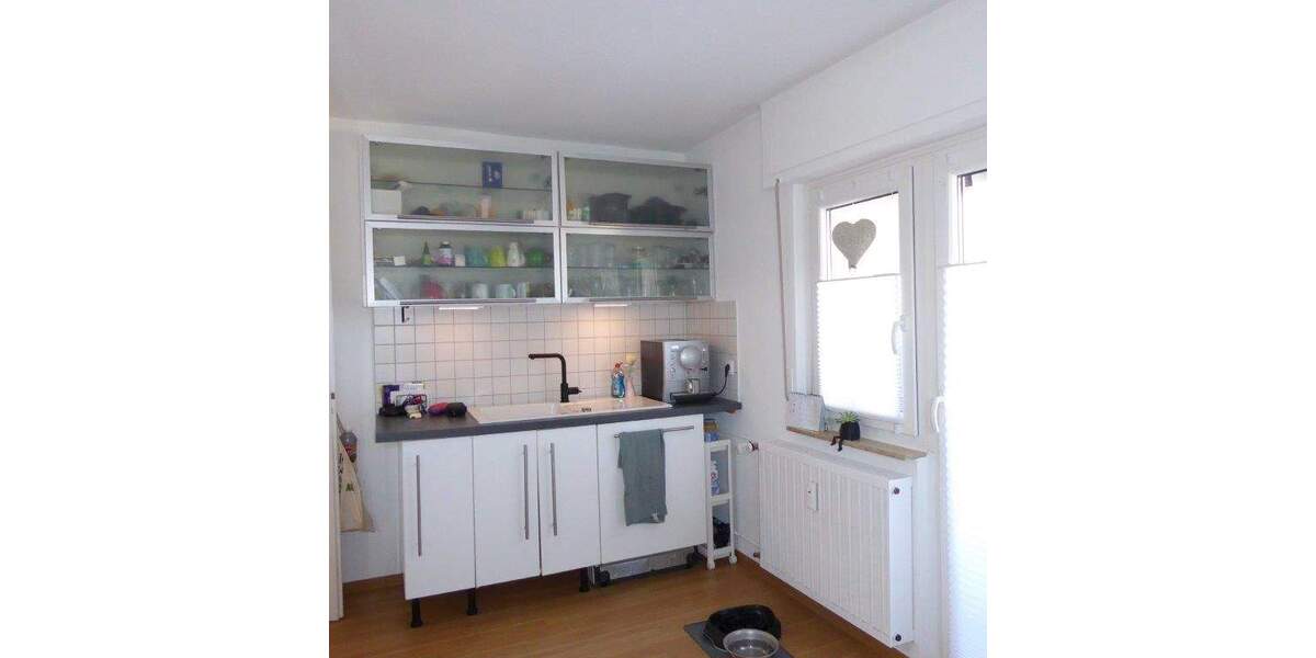 Etagenwohnung Rosbach vor der Höhe Rodheim - 7 Zimmer, 170 m&sup2;, 1.550&euro; | Angebot:24657672