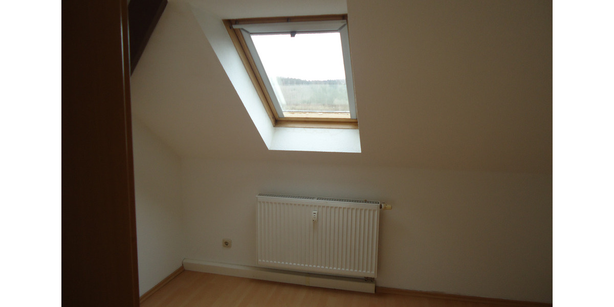 Dachgeschoßwohnung Rosenthal am Rennsteig - 3 Zimmer, 90 m&sup2;, 460&euro; | Angebot:25909078