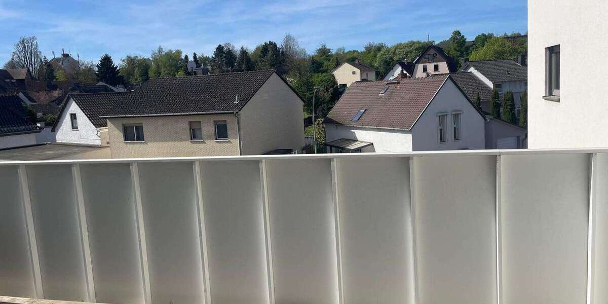Etagenwohnung Friedberg (Hessen) - 3 Zimmer, 91 m&sup2;, 1.300&euro; | Angebot:26754324