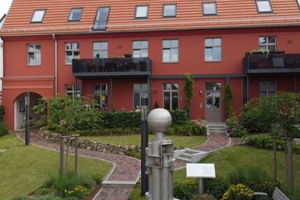 Wohnung Güstrow - 2 Zimmer, 90 m&sup2;, 800&euro; | Angebot:24354436