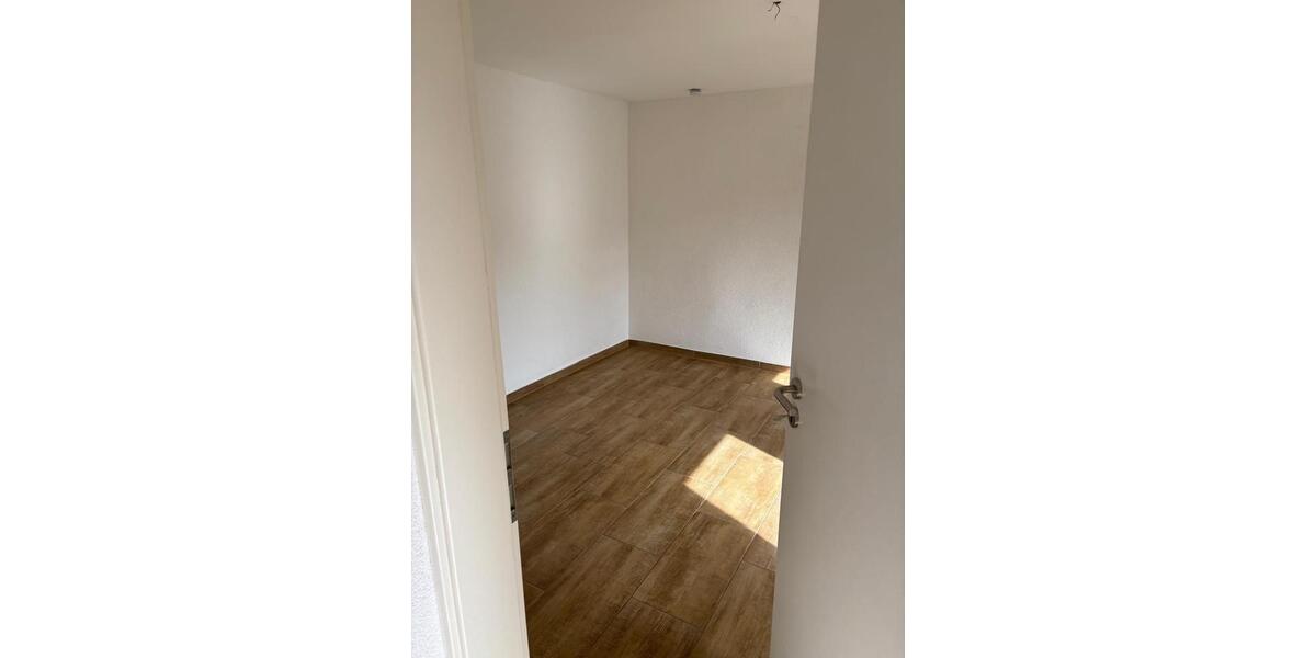 Erdgeschoßwohnung Beckingen - 3 Zimmer, 70 m&sup2;, 580&euro; | Angebot:26039883