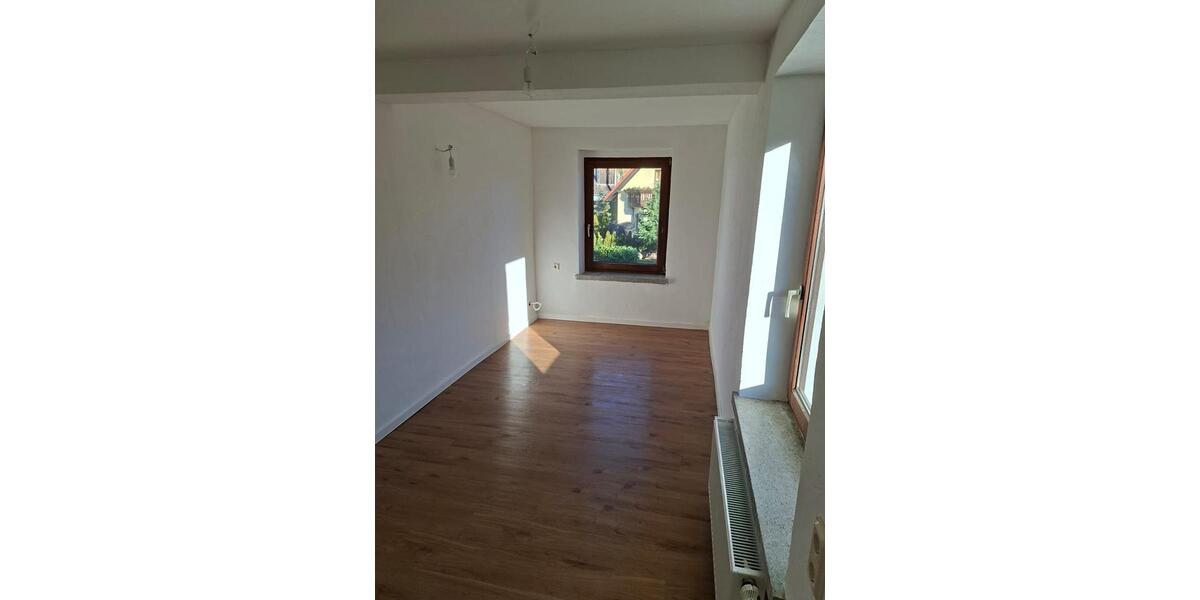 Erdgeschoßwohnung Breitenworbis - 3 Zimmer, 70 m&sup2;, 525&euro; | Angebot:24328003