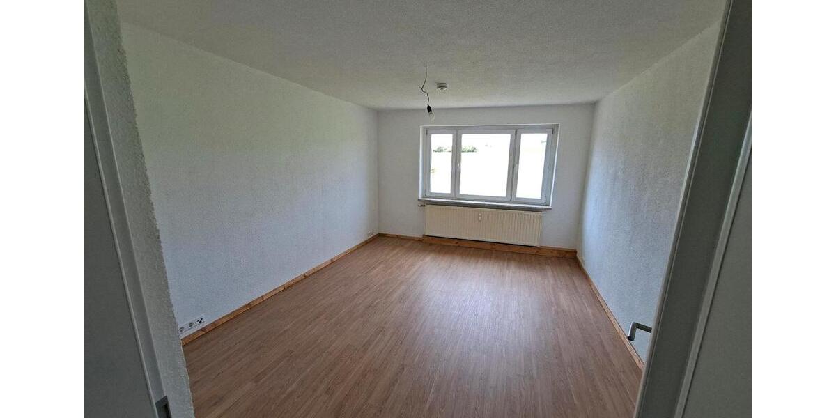 Etagenwohnung Marienberg - 3 Zimmer, 60 m&sup2;, 377&euro; | Angebot:26612321