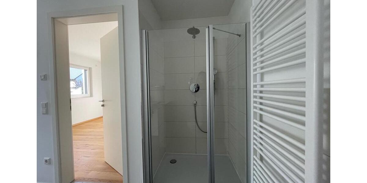 Erdgeschoßwohnung Baden-Baden Baden - 3 Zimmer, 113 m&sup2;, 1.750&euro; | Angebot:26030733
