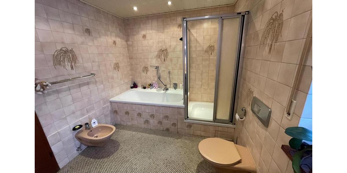 Erdgeschoßwohnung Schnaittach - 4 Zimmer, 166 m&sup2;, 1.400&euro; | Angebot:25283579