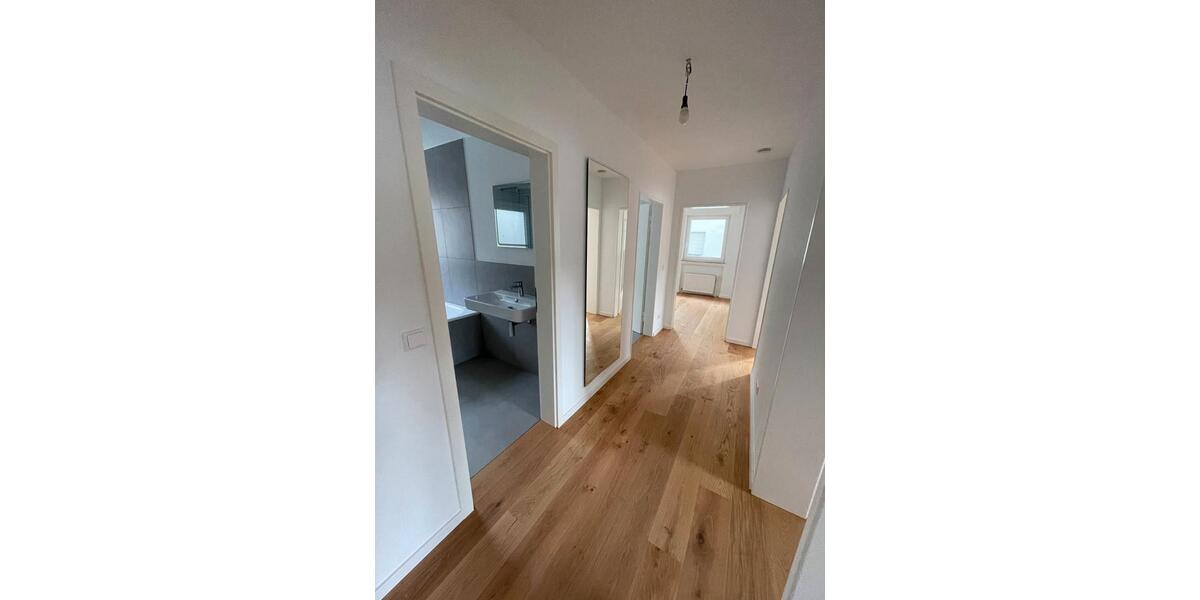 Wohnen auf Zeit Esslingen am Neckar Brühl - 5 Zimmer, 90 m&sup2;, 600&euro; | Angebot:26563988