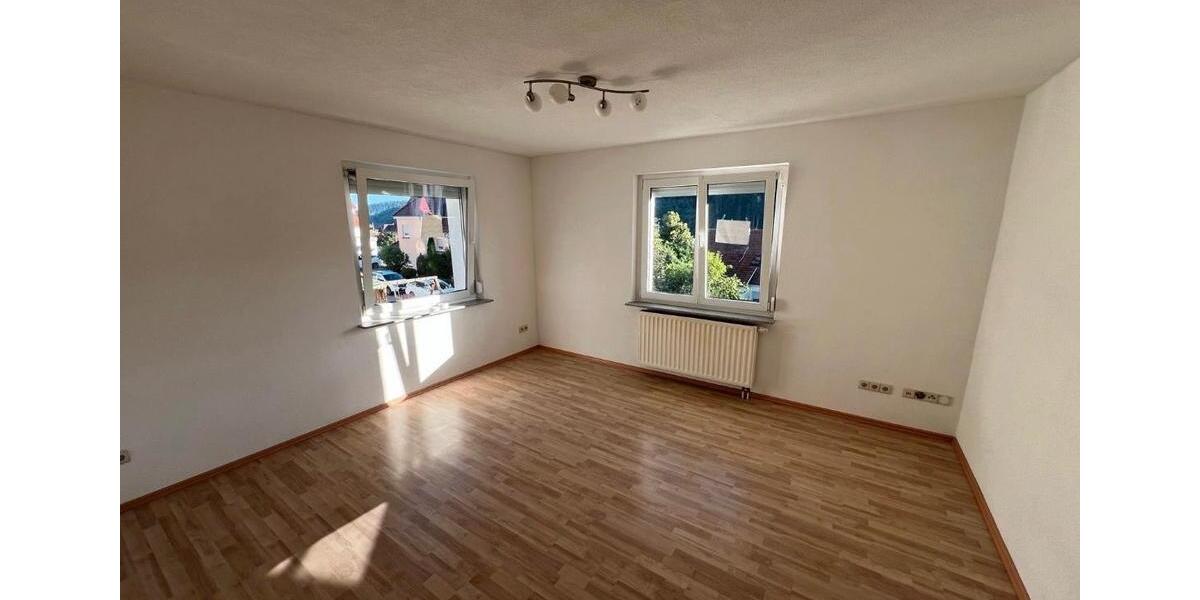 Erdgeschoßwohnung Albstadt Gemarkung Onstmettingen - 3 Zimmer, 65 m&sup2;, 650&euro; | Angebot:26368772