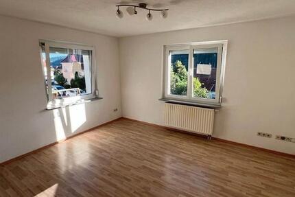 Wohnung Albstadt Gemarkung Onstmettingen - 3 Zimmer, 65 m&sup2;, 650&euro; | Angebot:26368772