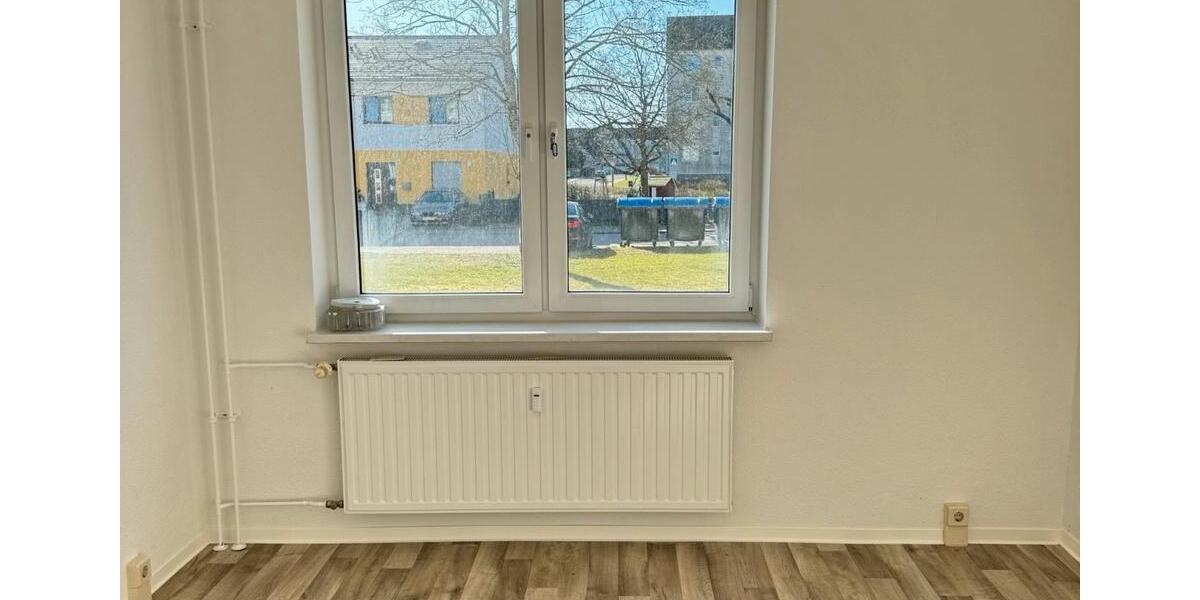 Erdgeschoßwohnung Jacobsdorf - 3 Zimmer, 64 m&sup2;, 370&euro; | Angebot:27633208