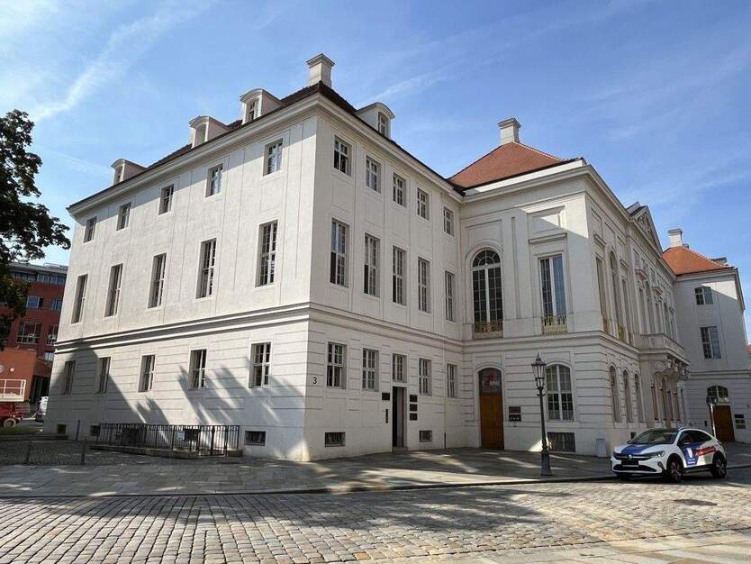 Repräsentatives Büro in Bestlage der Dresdner Innenstadt! 1 zimmer