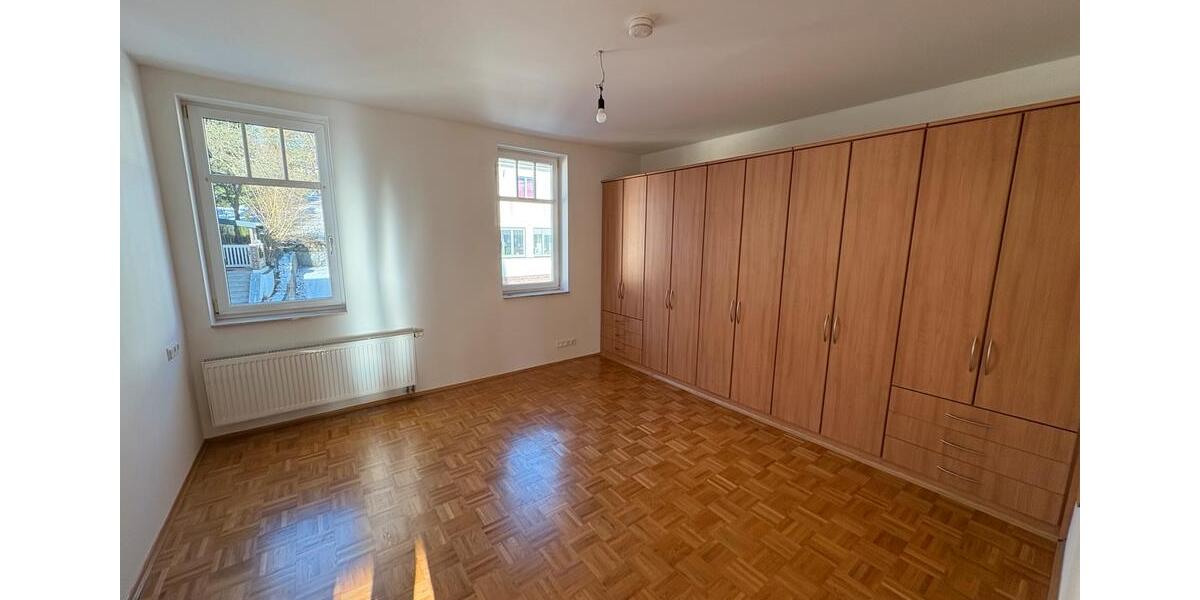 Etagenwohnung Zella-Mehlis Mehlis - 4 Zimmer, 123 m&sup2;, 1.260&euro; | Angebot:24614933