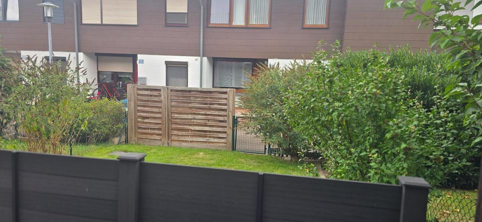 Reihenhaus mit Garten und Garage zum 01.11.2025 || 1200€ + NK
