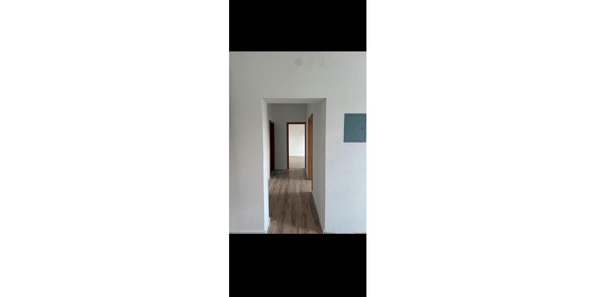 Etagenwohnung Arzberg - 5 Zimmer, 100 m&sup2;, 720&euro; | Angebot:24812539