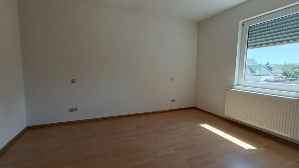 Etagenwohnung Bexbach - 3 Zimmer, 78 m&sup2;, 680&euro; | Angebot:24828392