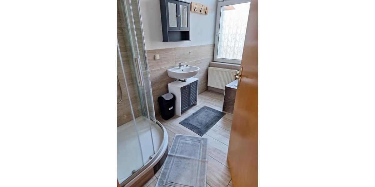 Wohnen auf Zeit Wanzleben-Börde Börde - 100 Zimmer, 100 m&sup2;, 15&euro; | Angebot:19398072