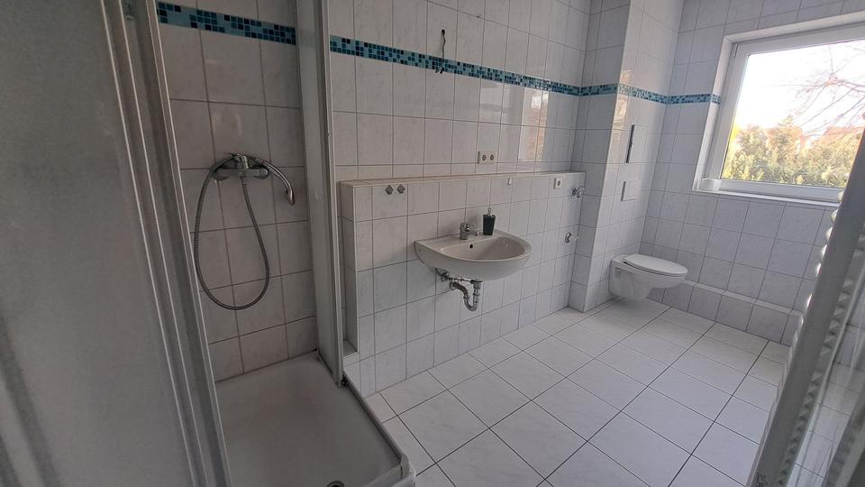 Erdgeschoßwohnung Zeitz - 2 Zimmer, 59 m&sup2;, 385&euro; | Angebot:26232288