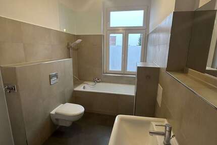 Wohnung zum Mieten in Berlin 1.080 € 76.53 m² 2 zimmer