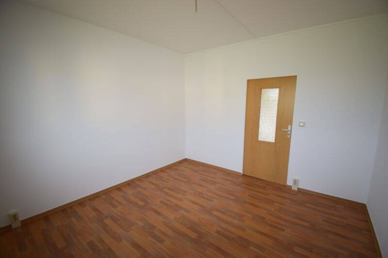 Etagenwohnung Riesa Pausitzer Delle - 2 Zimmer, 48 m&sup2;, 285&euro; | Angebot:26658638
