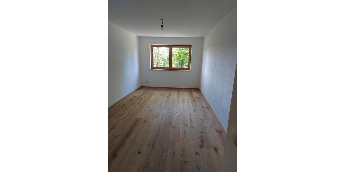 Erdgeschoßwohnung Huglfing - 6 Zimmer, 138 m&sup2;, 2.000&euro; | Angebot:26497360