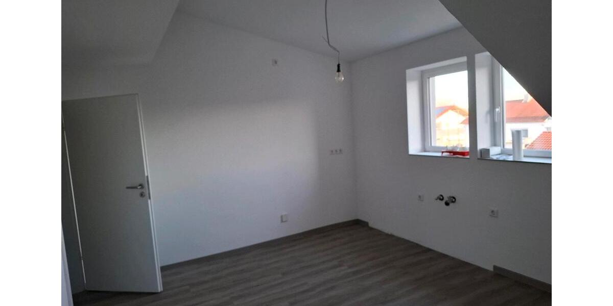 Dachgeschoßwohnung Walldürn - 2 Zimmer, 63 m&sup2;, 530&euro; | Angebot:26429183