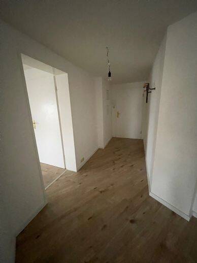 Etagenwohnung Brandenburg an der Havel Neustadt - 2 Zimmer, 94 m&sup2;, 855&euro; | Angebot:24566060