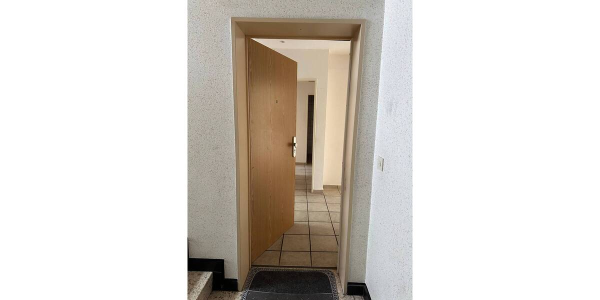 Etagenwohnung Bochum Laer - 3 Zimmer, 65 m&sup2;, 600&euro; | Angebot:26796563