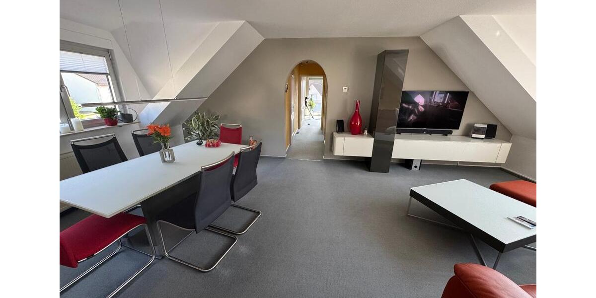 Dachgeschoßwohnung Kreuzwertheim - 4 Zimmer, 111 m&sup2;, 1.300&euro; | Angebot:25048077