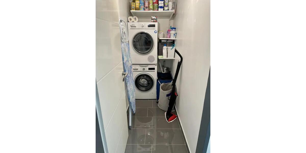 Etagenwohnung Grevenbroich - 3 Zimmer, 90 m&sup2;, 1.050&euro; | Angebot:26267469