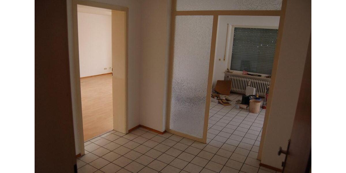 Erdgeschoßwohnung Durmersheim - 3 Zimmer, 105 m&sup2;, 1.000&euro; | Angebot:26531660