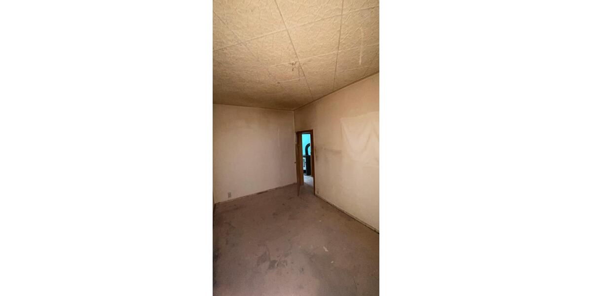 Etagenwohnung Niederwiesa - 3 Zimmer, 52 m&sup2;, 200&euro; | Angebot:24307735