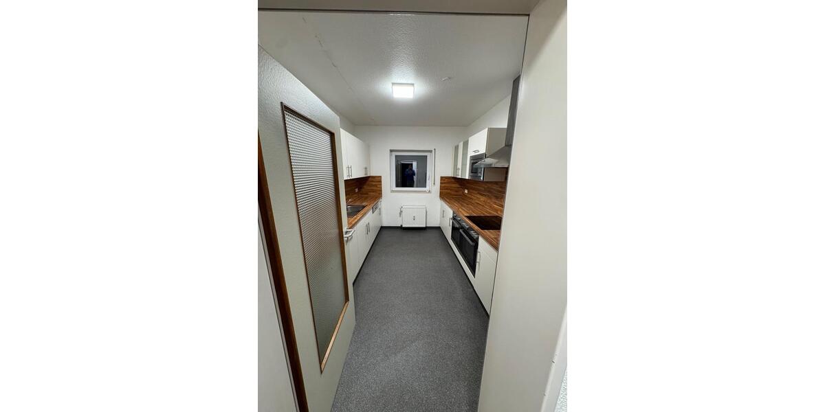 Ab sofort frei: vollmöbilierte WG-Zimmer in 7er WG in Stutensee m 7 zimmer