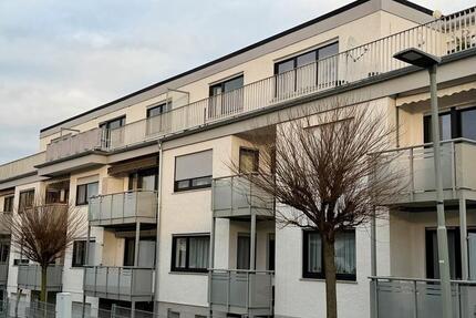 Erstbezug: 2,5 Zi. Wohnung mit Balkon, EBK, Stellplatz 2.5 zimmer