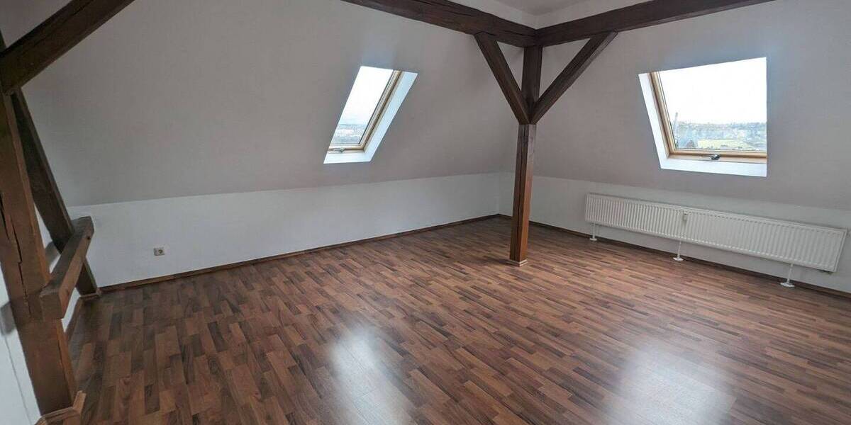 Etagenwohnung Plauen Stadtmitte - 2 Zimmer, 43 m&sup2;, 235&euro; | Angebot:26470860