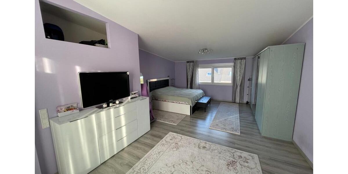 Reihenhaus Berlin Spandau - 5 Zimmer, 142 m&sup2;, 2.600&euro; | Angebot:25832956