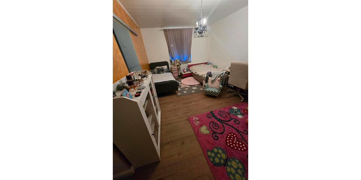 Etagenwohnung Andernach - 5 Zimmer, 120 m&sup2;, 1.200&euro; | Angebot:24661336