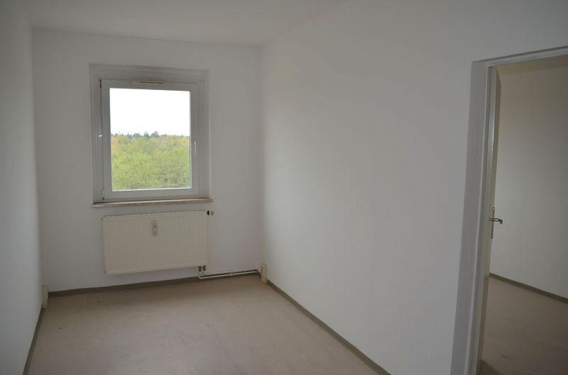 Etagenwohnung Welzow - 4 Zimmer, 74 m&sup2;, 384&euro; | Angebot:25918271