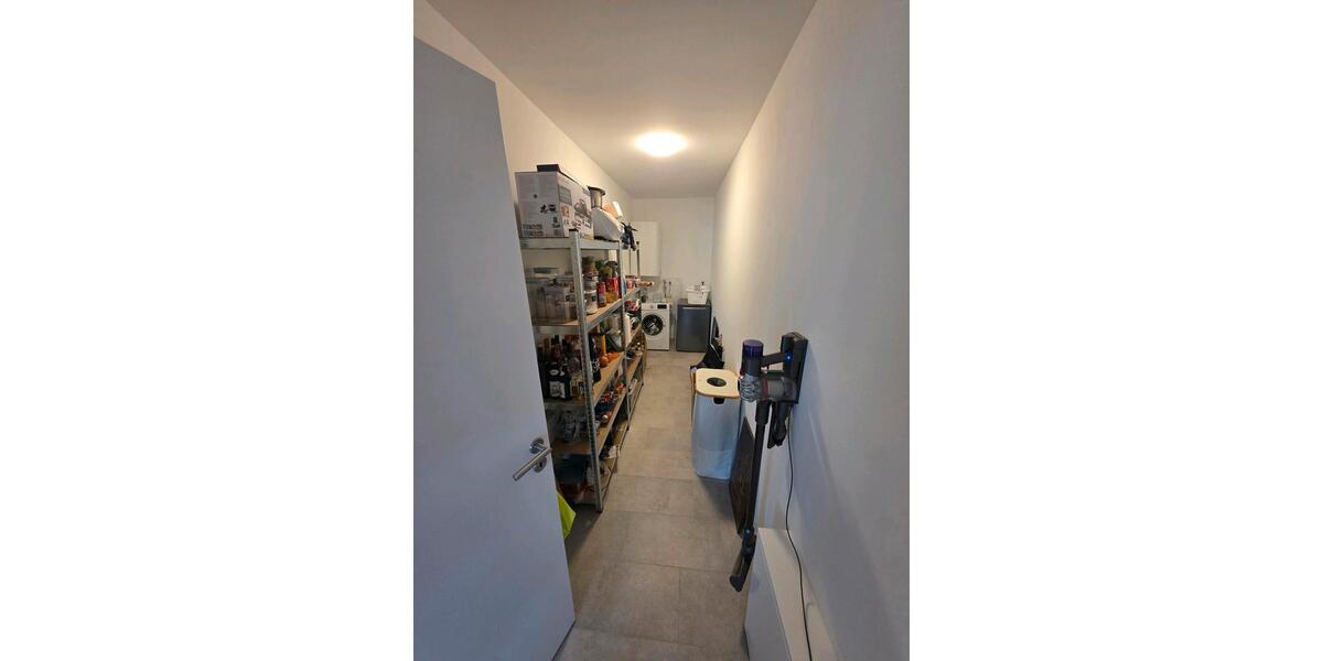 Exclusive Neubau 3,5 Zi. Wohnung, Dachg. + Galerie, großer Balkon 4 zimmer