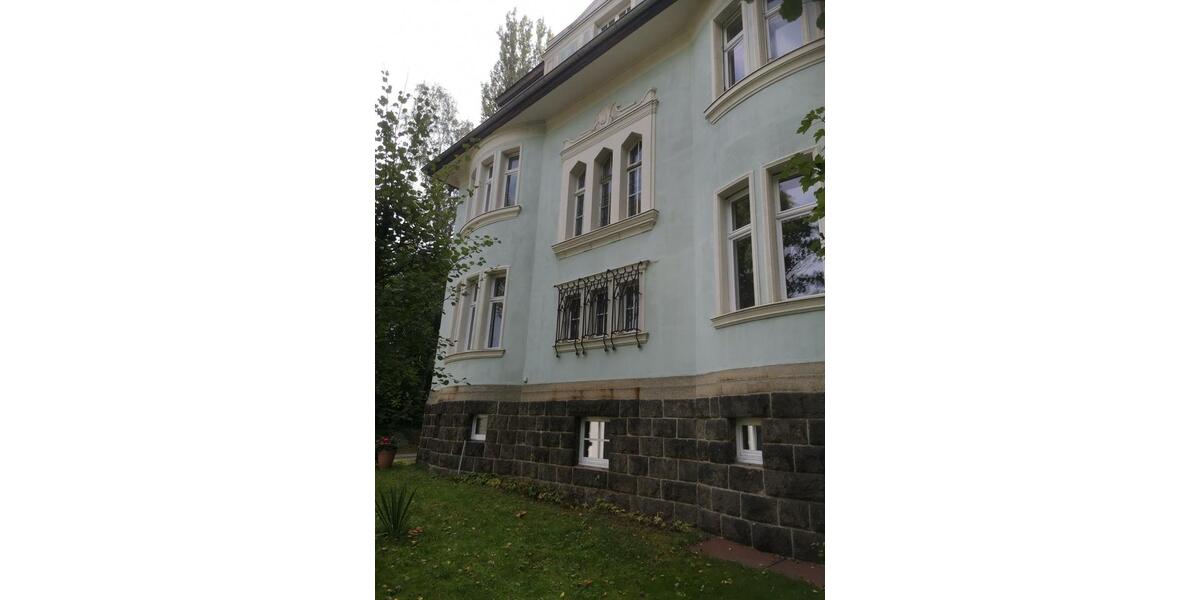 Sehr geräumige 5-Zimmerwohnung in Villa mit großer Terrasse 5 zimmer