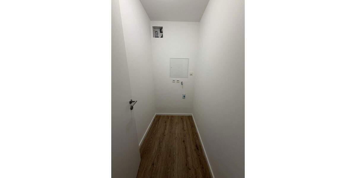 Terrassenwohnung Köln Eil - 3 Zimmer, 100 m&sup2;, 1.690&euro; | Angebot:25052354