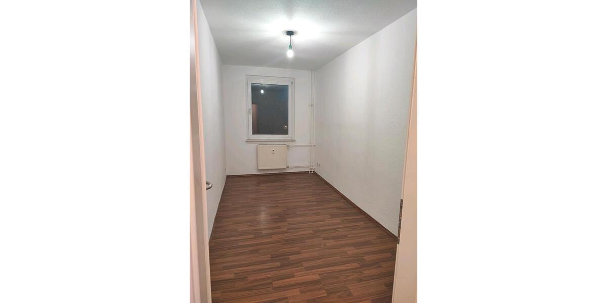 Etagenwohnung Dessau-Roßlau Dessau - 3 Zimmer, 60 m&sup2;, 530&euro; | Angebot:26647826