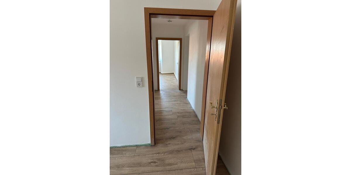 Dachgeschoßwohnung Luckenwalde - 3 Zimmer, 67 m&sup2;, 560&euro; | Angebot:26365899