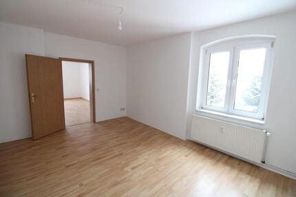 Wohnung Weißwasser (Oberlausitz) - 3 Zimmer, 75 m&sup2;, 450&euro; | Angebot:26517880