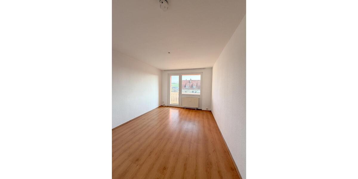 Erdgeschoßwohnung Naumburg (Saale) - 3 Zimmer, 60 m&sup2;, 280&euro; | Angebot:26464010