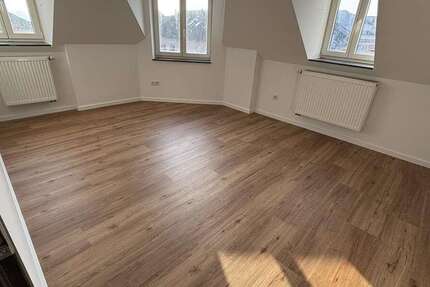 Wohnung Wiesbaden Südost - 3 Zimmer, 77 m&sup2;, 1.150&euro; | Angebot:25941293